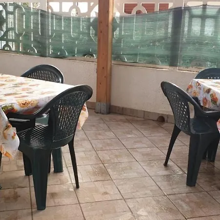 Vila Villetta Con Gazebo In Legno Copanello